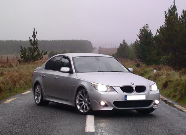 Front M Sport Bumper for E60 / E61 03-07 with PDC (24mm) / with Fog Lights - Image 9