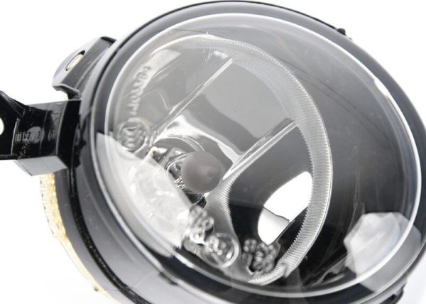 NEW GENUINE VW SCIROCCO 2009-2014 FRONT BUMPER LOWER FOG LIGHT LAMP LEFT N/S 1S0941699 - Image 3