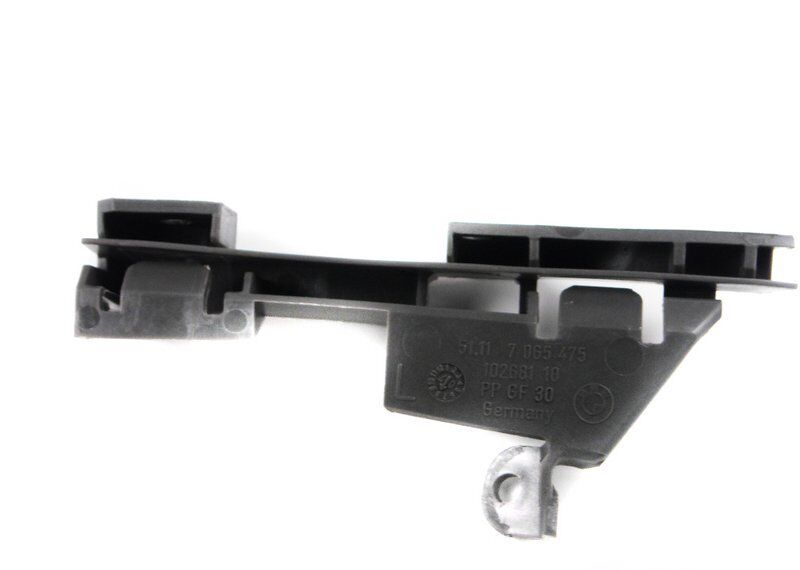 BMW NEW GENUINE E46 3 SERIES COUPE CONVERTIBLE FRONT BUMPER GUIDE LEFT 51117065475 - Image 4