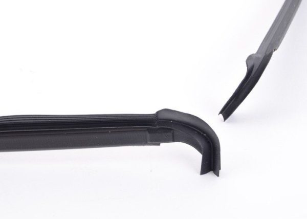 NEW GENUINE BMW 1 X1 SERIES E81 E82 E84 E87 E88 CROSS MEMBER SEALING STRIP 51717163641 - Image 3