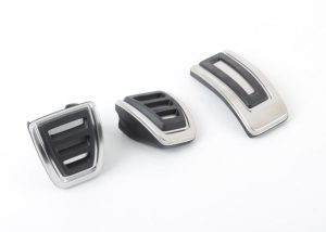 NEW GENUINE VW GOLF 13-17 STAINLESS STEEL PEDAL COVERS SET MANUAL LHD 5G1064200
