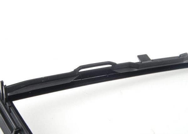 NEW GENUINE BMW 3 SERIES E90 REAR DOOR SIDE WINDOW VENT SEAL RIGHT O/S 51347060220 - Image 3