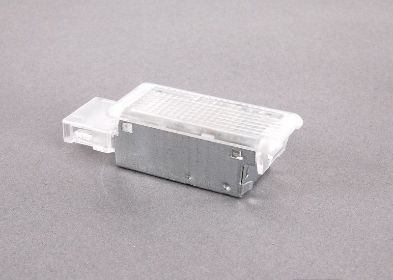 NEW GENUINE VOLKSWAGEN CADDY EOS GOLF POLO BOOT LIGHTINING HOUSING 6L0947415