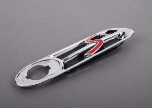 NEW GENUINE MINI R52 S R53 S WING FENDER SIDE MARKER CHROME TRIM RIGHT O/S 51137114734