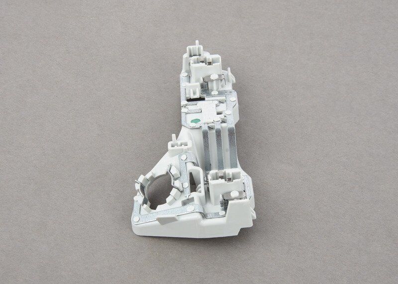 NEW GENUINE VW GOLF 13-17 INNER TAIL LIGHT BULB CARRIER RIGHT O/S LHD 5G0945260 - Image 4