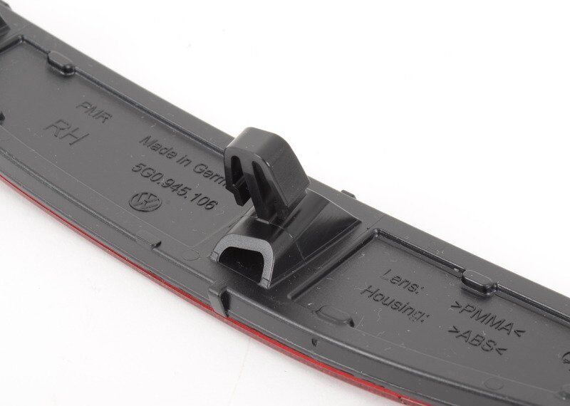 NEW GENUINE VW GOLF MK7 13-17 REAR BUMPER RIGHT O/S REFLECTOR 5G0945106 - Image 3