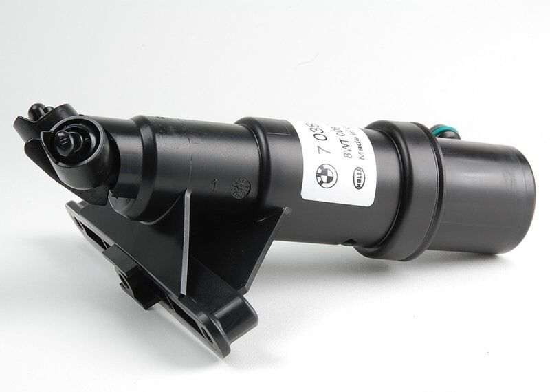 BMW 5 E60 E61 03-09 NEW BUMPER HEADLIGHT O/S RIGHT WASHER SPRAY NOZZLE 61677038416