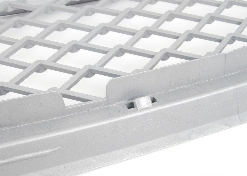 BMW X5 E70 LCI 10-13 NEW GENUINE FRONT BUMPER LOWER CENTRE SILVER GRILL 51117222854 - Image 4