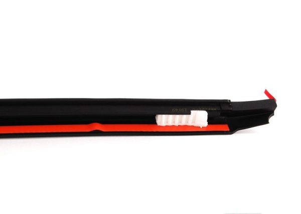 NEW GENUINE BMW X3 E83 FRONT UPPER WINDSHIELD SEAL COVER 51313415508 - Image 4