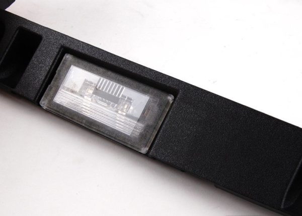 Genuine BMW E46 Coupe Trunk lid handle grip. With key button and license plate lighting - Image 3
