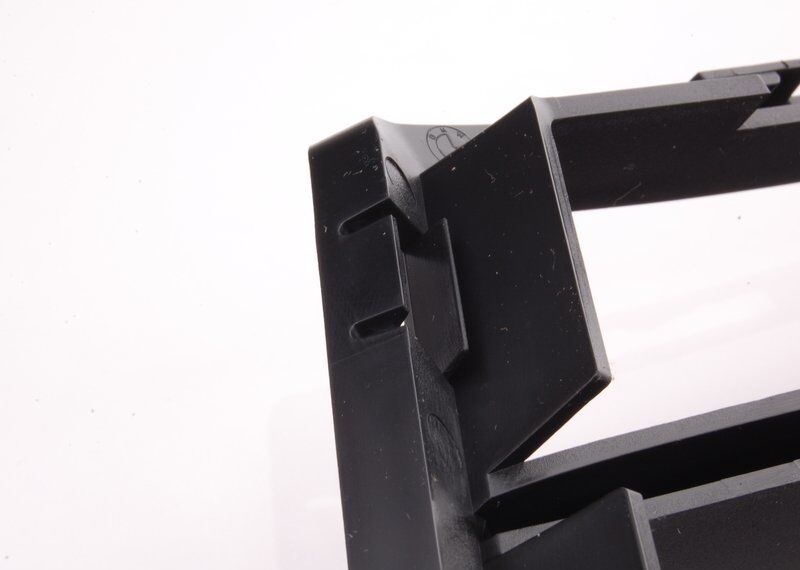 BMW NEW GENUINE 1 SERIES E82 E88 M SPORT FRONT BUMPER RIGHT O/S GRILLE 51118045922 - Image 8