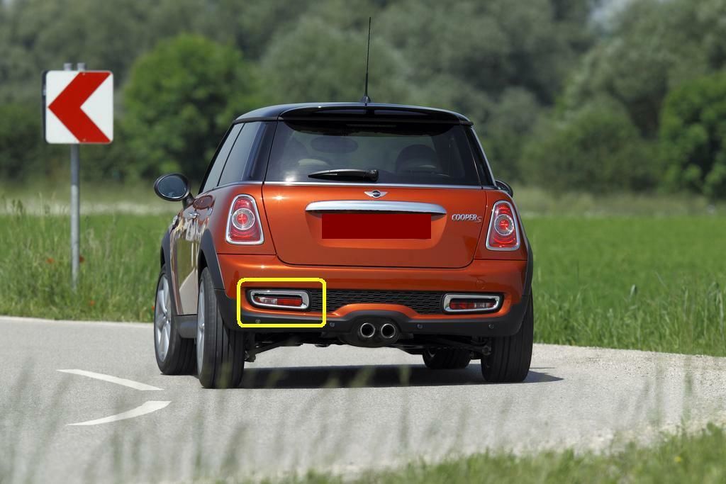 MINI NEW GENUINE COOPER S R56 R57 10-14 REAR BUMPER N/S LEFT FOG/REVERSE LIGHT 63247255921 - Image 2