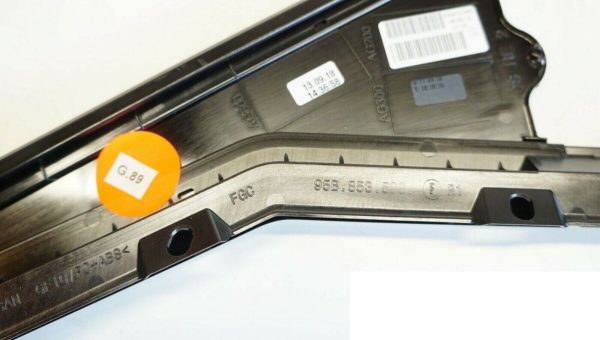 NEW GENUINE PORSCHE MACAN 95B REAR RIGHT DOOR TRIM APPLIQUE 95B853590F - Image 3