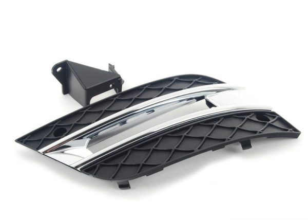NEW GENUINE MERCEDES BENZ MB ML 2009- W164 FRONT BUMPER DRL COVER GRILL SET  A1648801924 + A1648802024 - Image 3