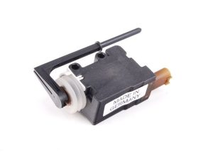 NEW GENUINE PORSCHE 987 BOXSTER CAYMAN 997 CARRERA FUEL FILLER DOOR ACTUATOR 99762411300