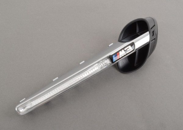 NEW GENUINE BMW E92 E93 M3 FRONT WING GRILLE WITH M3 BADGE RIGHT O/S 51138046502