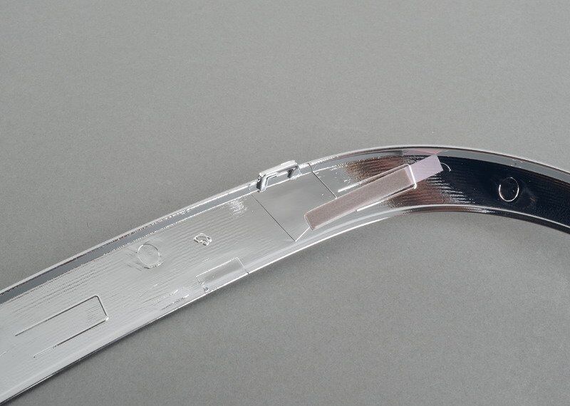 GENUINE MINI COUNTRYMAN REAR O/S RIGHT TAIL LIGHT CHROME SURROUND 52109806936 - Image 3