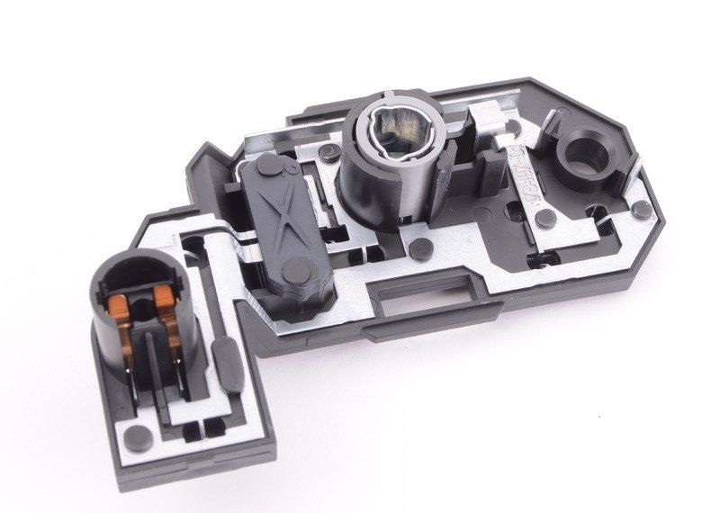 BMW NEW GENUINE 5 SERIES F10 REAR TRUNK LIGHT BULB SOCKET LEFT N/S 63217263535