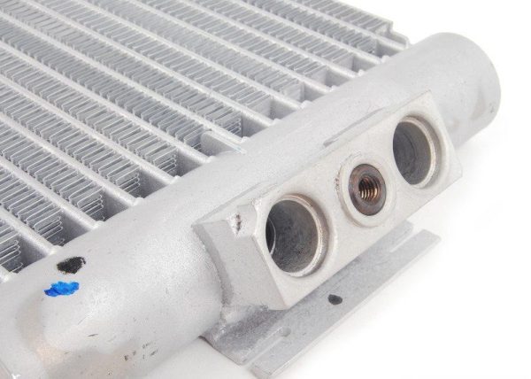 NEW GENUINE BMW 1 2 3 4 SERIES N55 PETROL ENGINE FRONT OIL COOLER 17217618360 - Image 3
