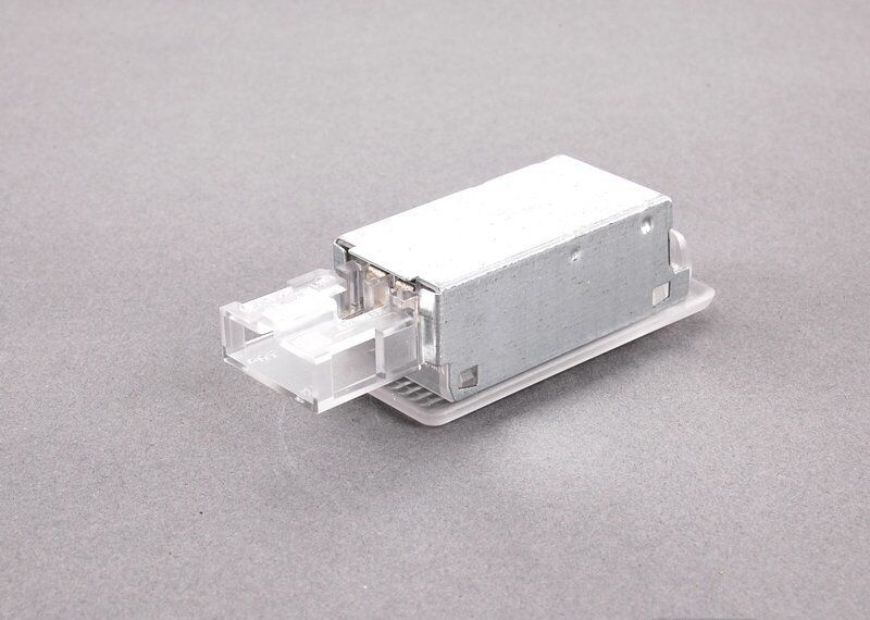 NEW GENUINE VOLKSWAGEN CADDY EOS GOLF POLO BOOT LIGHTINING HOUSING 6L0947415 - Image 4