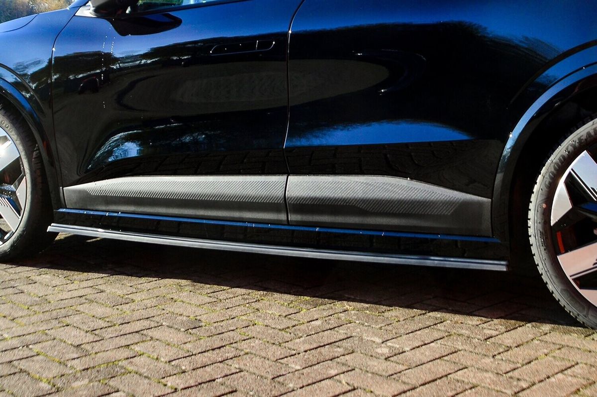 Performance Side skirts addons / Blades / diffusers / sill covers For Renault Megane E-Tech RCB Electric 2021+