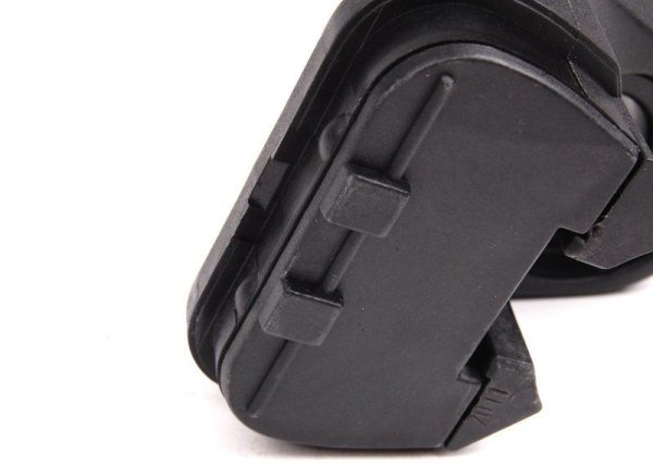 BMW NEW GENUINE 5 SERIES E39 TOURING REAR TAILGATE WINDOW MICRO SWITCH BUTTON 61318363631 - Image 5