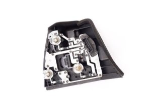 BMW NEW GENUINE 3 E46 SEDAN 1998 - 2001/09 REAR HEADLIGHT BULB SOCKET TITAN LEFT 63217165955