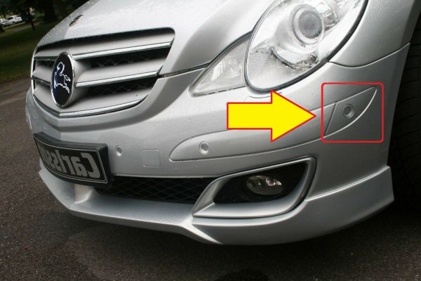 NEW GENUINE MERCEDES MB R W251 05-10 FRONT BUMPER PARKING COVER TRIM LEFT N/S A25188509239999 - Image 2
