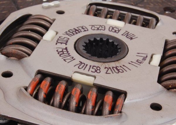 MINI NEW GENUINE R50 R52 COOPER ONE (SINCE 04/07) VALEO CLUTCH KIT SET 21207561754 - Image 6