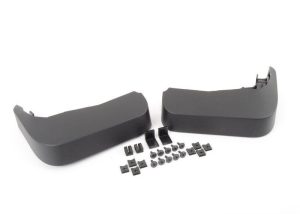NEW GENUINE AUDI Q7 2016-2017 FRONT MUD FLAPS SPLASH GUARD PAIR 4M0075111