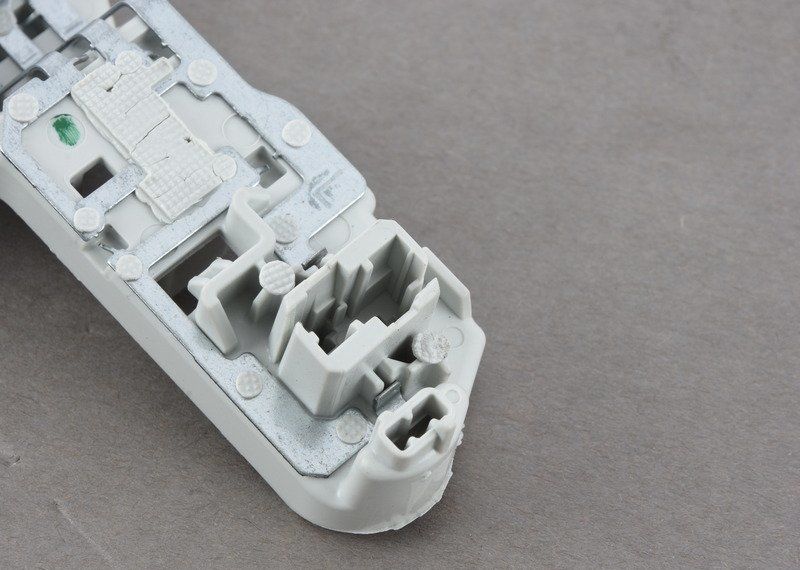 NEW GENUINE VW GOLF 13-17 INNER TAIL LIGHT BULB CARRIER LEFT N/S RHD 5G0945259A - Image 2