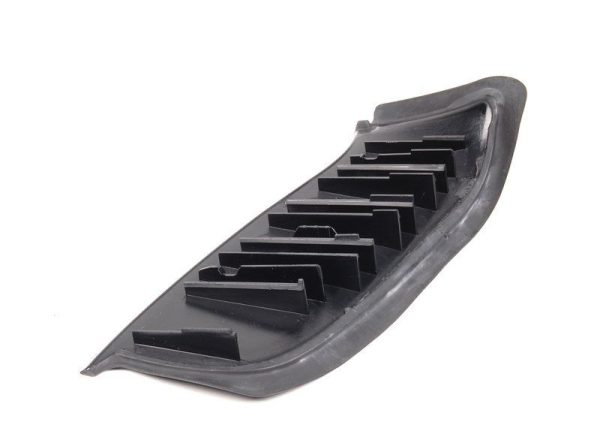 NEW GENUINE BMW E46 CONVERTIBLE INNER TAIL LIGHT COVER SEAL TRIM RIGHT O/S 63216933020 - Image 4