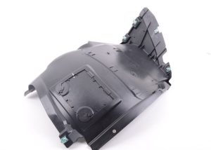 BMW NEW GENUINE 1 E82 E88 07-13 FRONT O/S RIGHT WHEEL ARCH BOTTOM COVER 51717180150