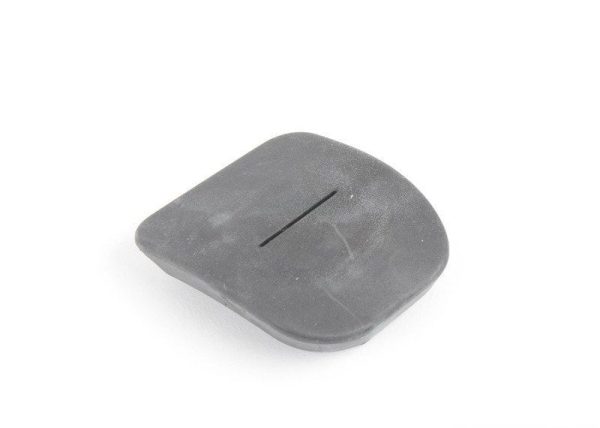 NEW GENUINE PORSCHE CAYENNE 03-06 FRONT BUMPER RUBBER TOW RECEPTACLE COVER LEFT 95550590300