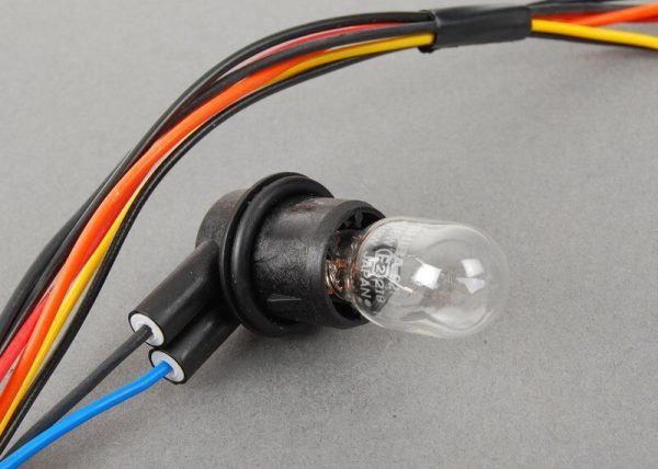 AUDI NEW GENUINE Q5 08-16 REAR LOWER TAIL LIGHT BULB CARRIER WITH CABLES 8R0945221B - Image 5