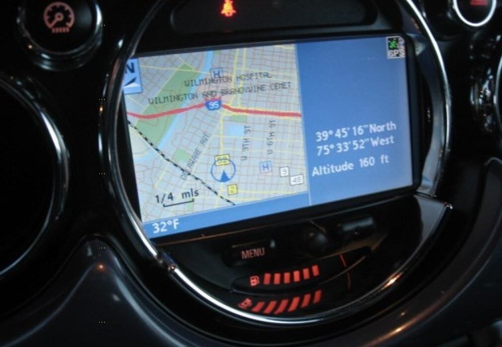 MINI NEW OEM R52 R50 R53 COOPER S ONE CONVERTIBLE FRONT NAVIGATION CHROME RING 51457132401 - Image 2