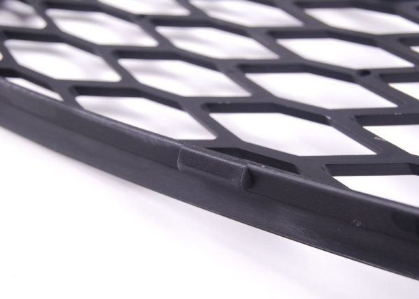 GENUINE AUDI RS4 B7 LEFT N/S BUMPER GRILL FOG LIGHT SURROUND BLACK 8E0807681E3FZ - Image 3