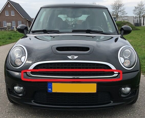 MINI NEW GENUINE R55 R56 R57 LOWER SECTION TRIM MOLDING WITH CHROME 51117195418 - Image 2