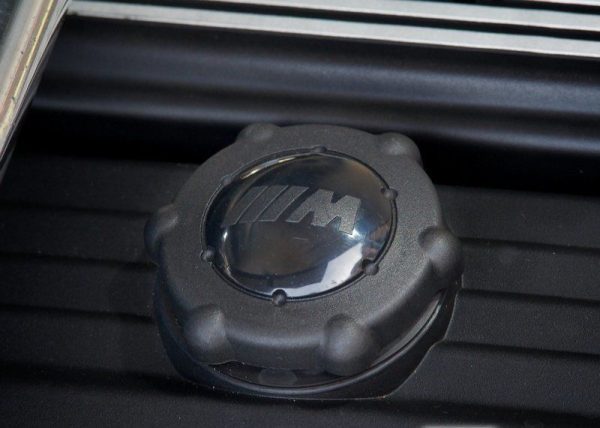 NEW GENUINE BMW M3 Z3 SERIES E36 E46 ENGINE BAY OIL FILLER LID CAP 11121405452