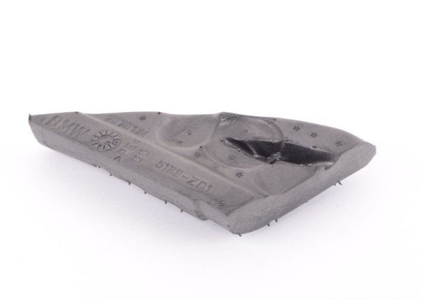 BMW NEW GENUINE 5 E60 E61 FRONT INTERIOR TRIANGLE TWEETER COVER SEAL RIGHT 51337076124 - Image 4