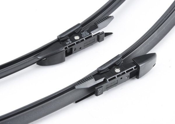 NEW BMW GENUINE 5 SERIES E60 E61 FRONT WINDSHIELD WIPER BLADES SET 61612455442 - Image 4