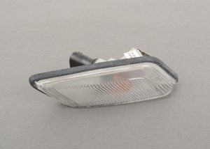 BMW NEW GENUINE Z3 SERIES E36 CLEAR FENDER SIDE MARKET - LEFT N/S 63132493613