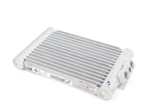 NEW GENUINE BMW 1 2 3 4 SERIES N55 PETROL ENGINE FRONT OIL COOLER 17217618360