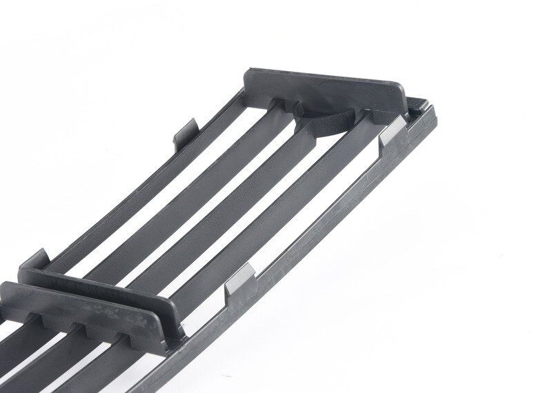 NEW GENUINE BMW 7 SERIES F01 F02 LCI FRONT BUMPER LOWER CENTER GRILL 51117295264 - Image 4