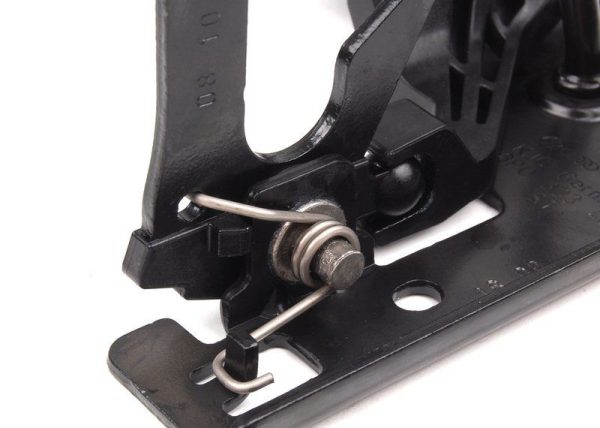 AUDI NEW GENUINE A3 8P 2004-2008 HOOD SAFETY CATCH LATCH LOCK 8P0823480 - Image 2