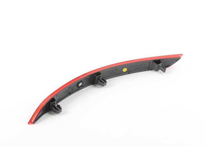 NEW GENUINE AUDI A3 S3 2015- S-LINE REAR BUMPER REFLECTOR RIGHT O/S 8V5945106B - Image 4