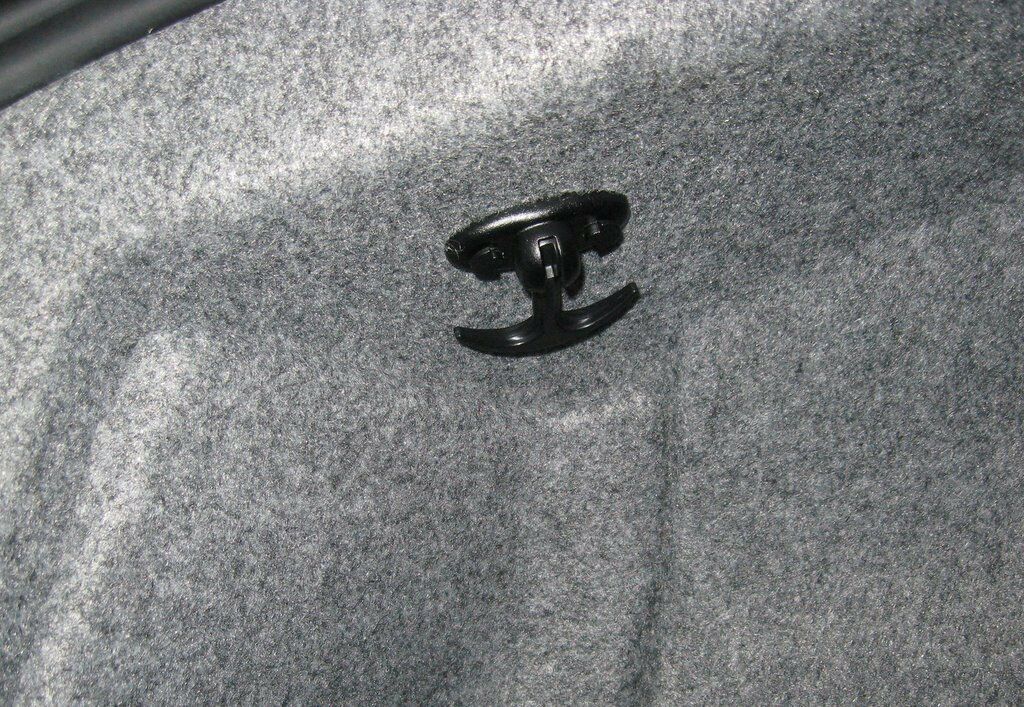 BMW NEW GENUINE 3 SERIES E90 E91 E92 E93 REAR TRUNK BOOT BAG HOOK HOLDER PAIR 51477140606 - Image 4