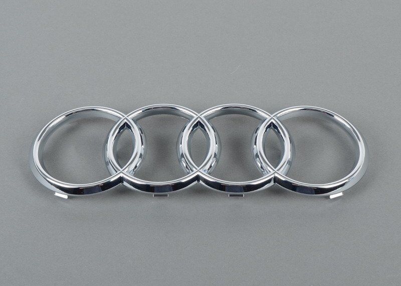NEW GENUINE AUDI TT 11-14 RS3 11-13 FRONT GRILL AUDI EMBLEM CHROME 8J0853605 - Image 2