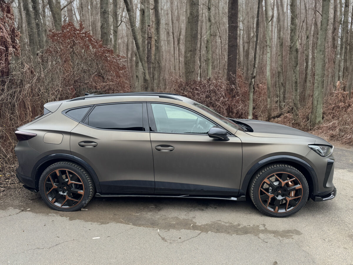Gloss Sideskirt Aero blades for Cupra Formentor Facelift - Image 11