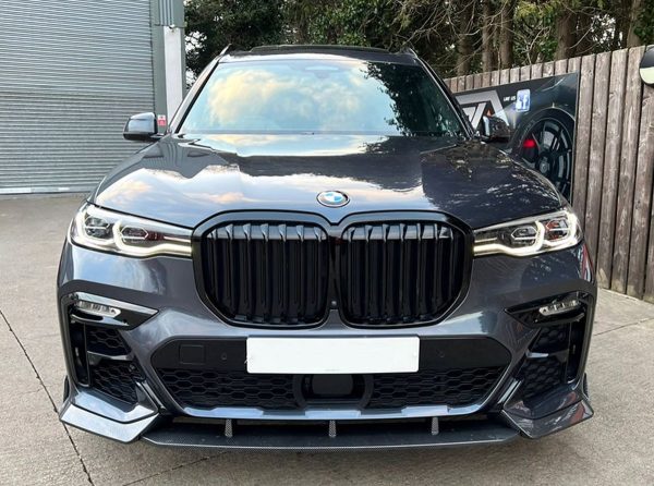 Carbon Look Aero Body Kit Black Knight Design For BMW X7 G07 M-Sport